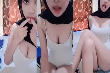 Bokep Jilbab Ukhti Cantik Seksi Pamer Body Montok